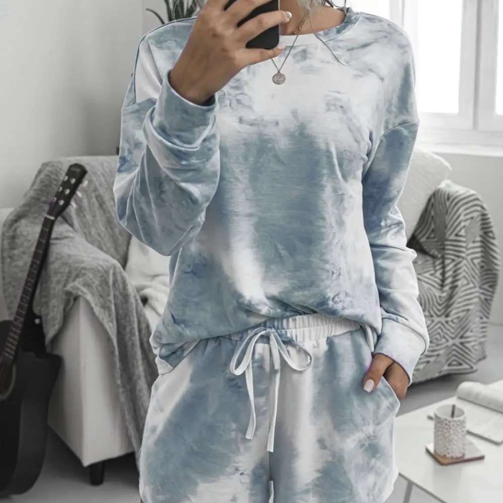 🎀Clearance🎀 2pc SET BLUE tie die shorts outfit set LOUNGE SETS - Picture 1 of 5